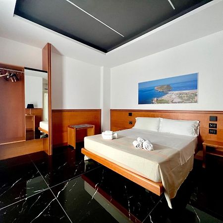 פראייה א מארה Hotel Tea Deluxe - Praia מראה חיצוני תמונה